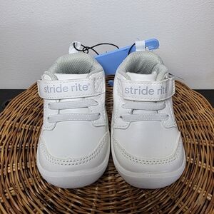 Stride Rite White Sneakers with Cushioned Ankle Collar Sz3